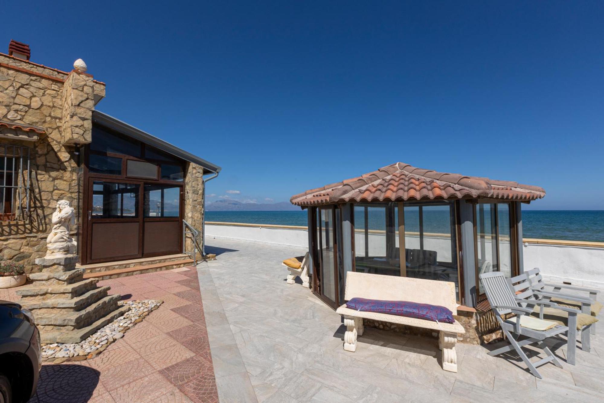 Casa Vacanza Barbera - In Riva Al Mare Trappeto (Sicily) Exterior foto