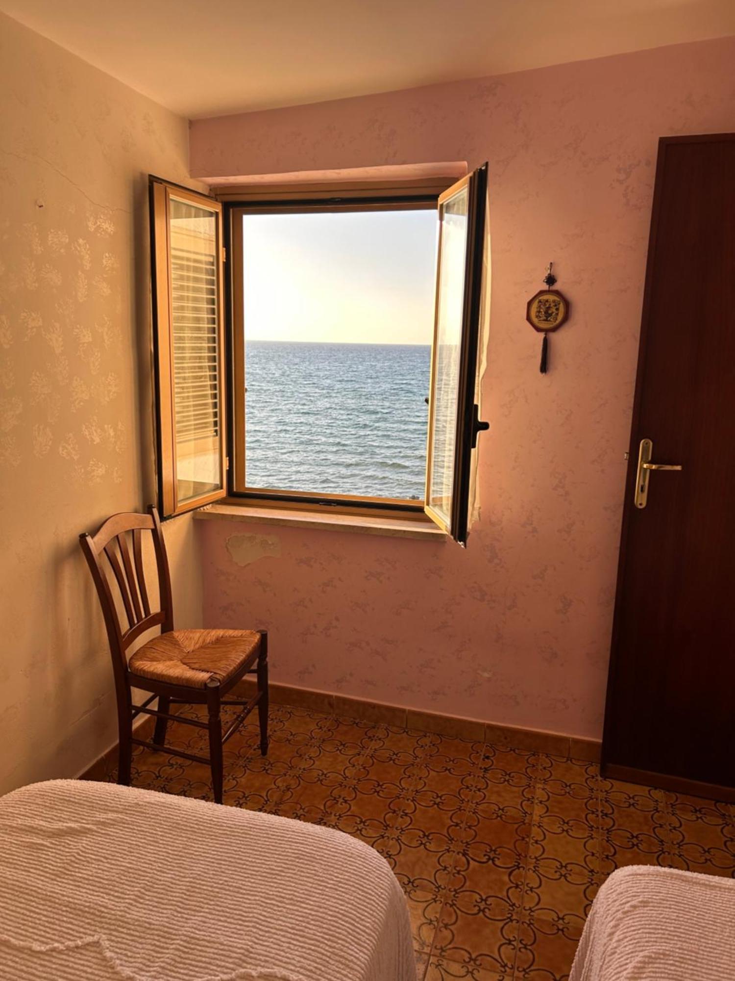 Casa Vacanza Barbera - In Riva Al Mare Trappeto (Sicily) Exterior foto