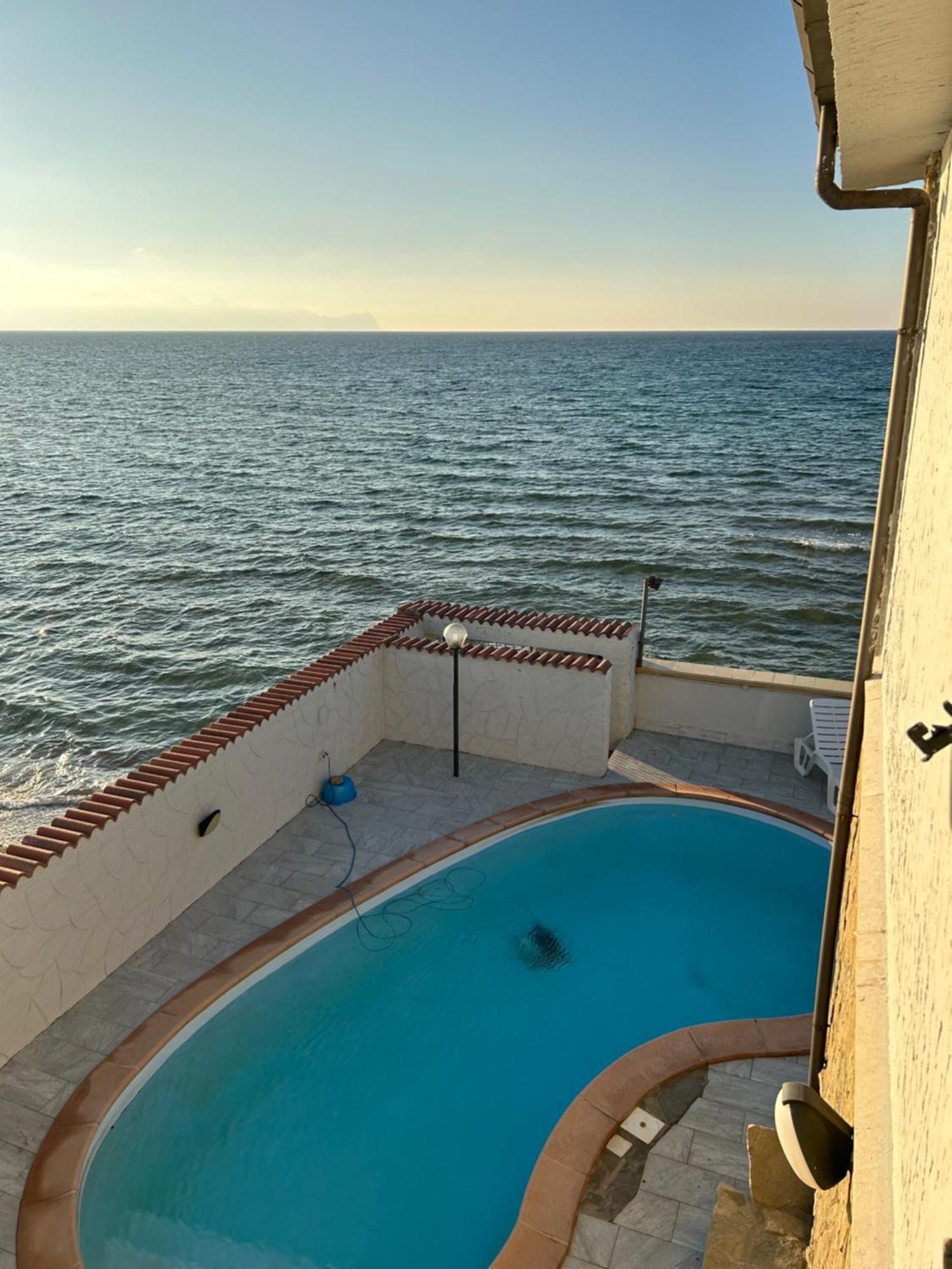 Casa Vacanza Barbera - In Riva Al Mare Trappeto (Sicily) Exterior foto